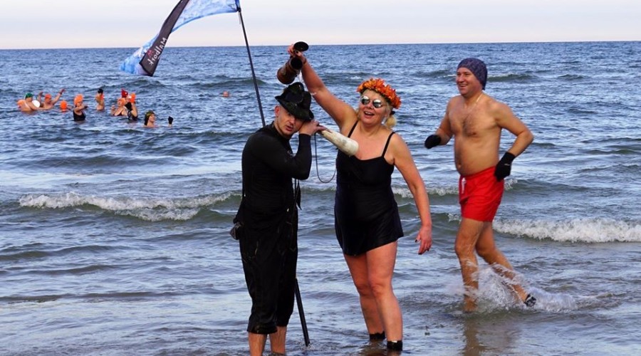 V kąpiel morsów w Kątach Rybackich. Sportowy weekend w Gminie Sztutowo (5)