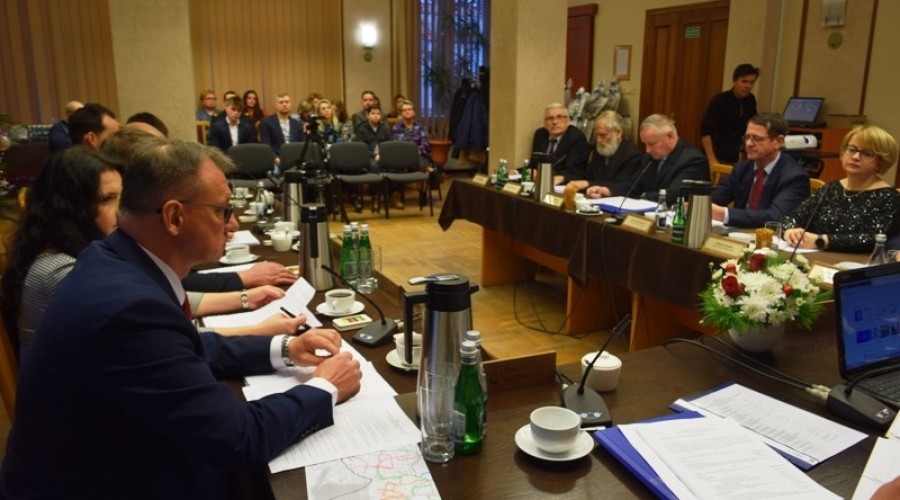 sesja budzetowa powiat nowodworski0111