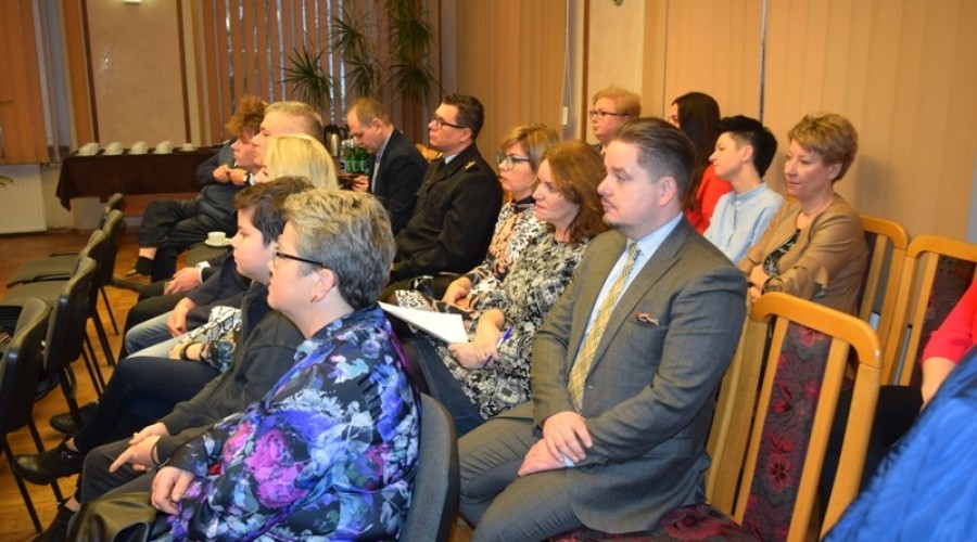 sesja budzetowa powiat nowodworski0122