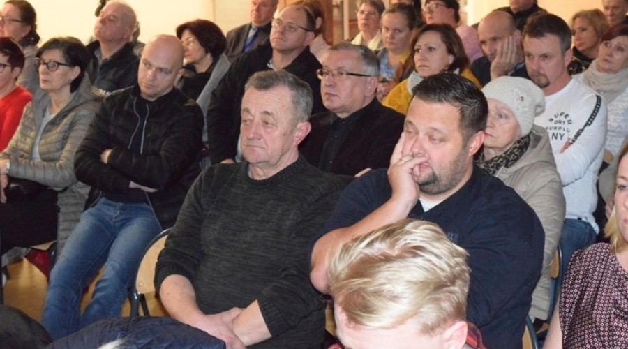 20200220 sztutowo cmentarz spotkanie (15)