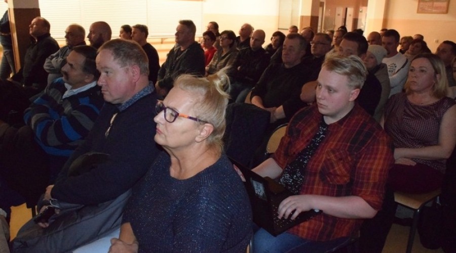 20200220 sztutowo cmentarz spotkanie (16)