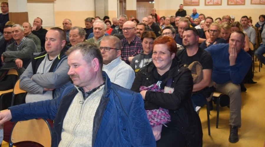 20200220 sztutowo cmentarz spotkanie (37)