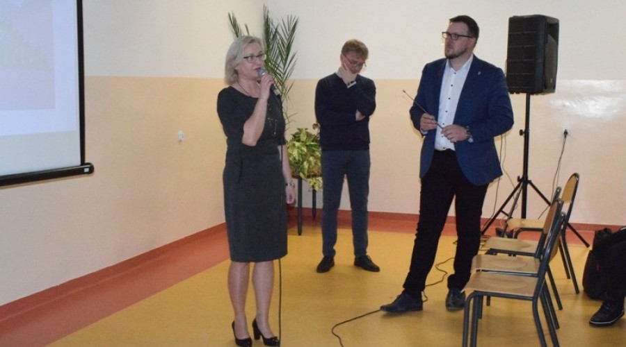 20200220 sztutowo cmentarz spotkanie (45)