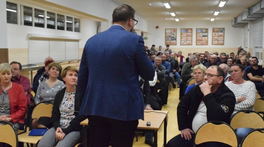 20200220 sztutowo cmentarz spotkanie (46)