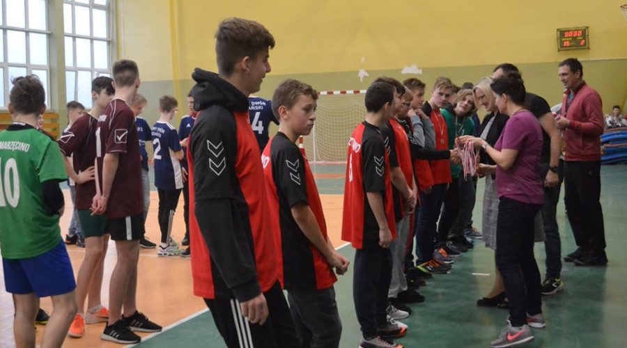Powiatowe Igrzyska Młodzieży w Piłkę Ręczną (6)