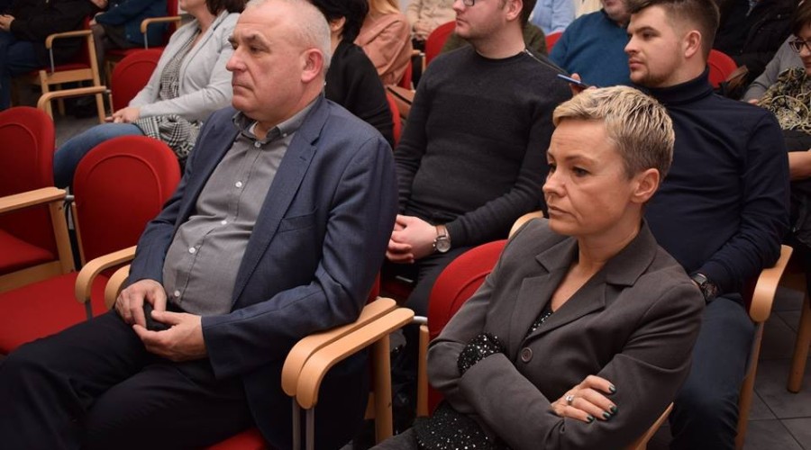 51431026_2170898179907385_4321193684864335872_n