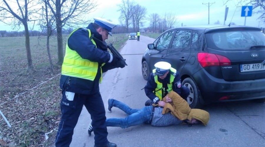 napad na bank stegna (2)