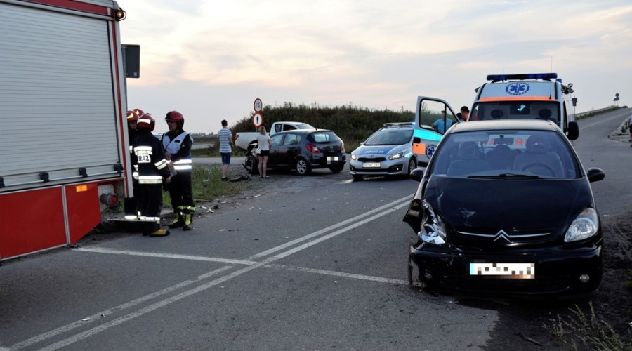 zderzenie czołowe Kmiecin (6)