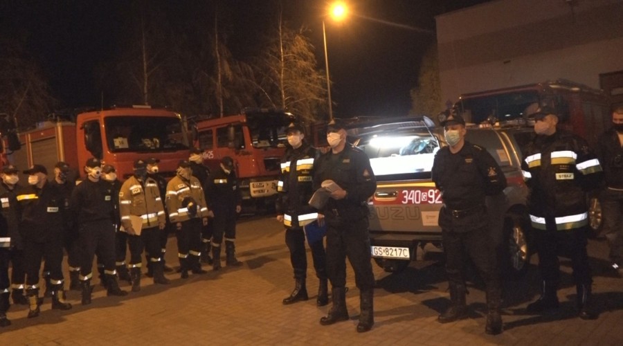 strażacy biebrza pożar (23)