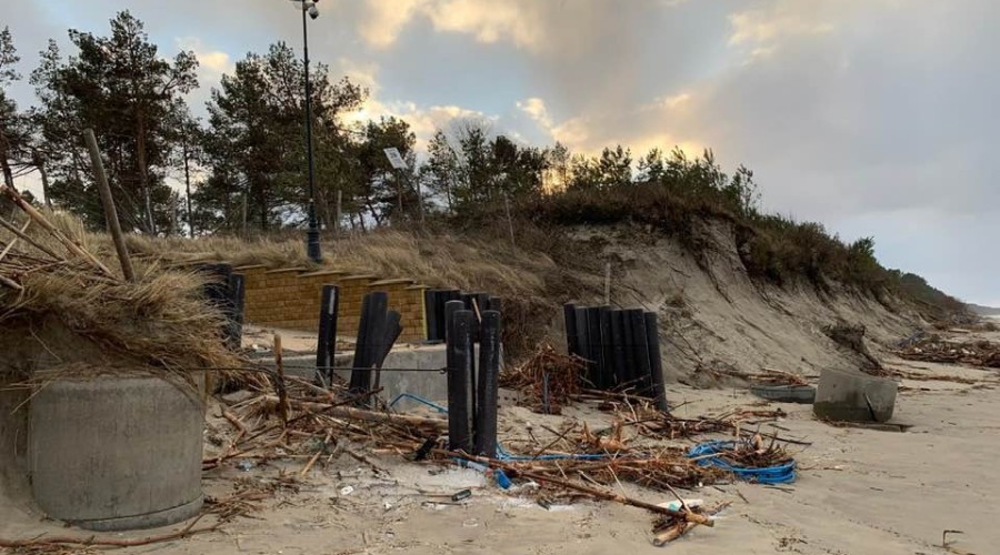 Mierzeja Wiślana. Ogromne zniszczenia wydm i plaż (19)