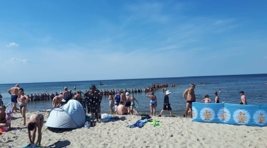 F03BA1D6-D1D4-42DA-BE32-690E2112B68F