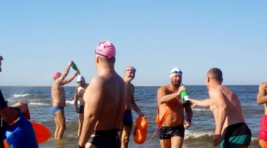 leszek naziemiec przepłynął wisłę wpław12