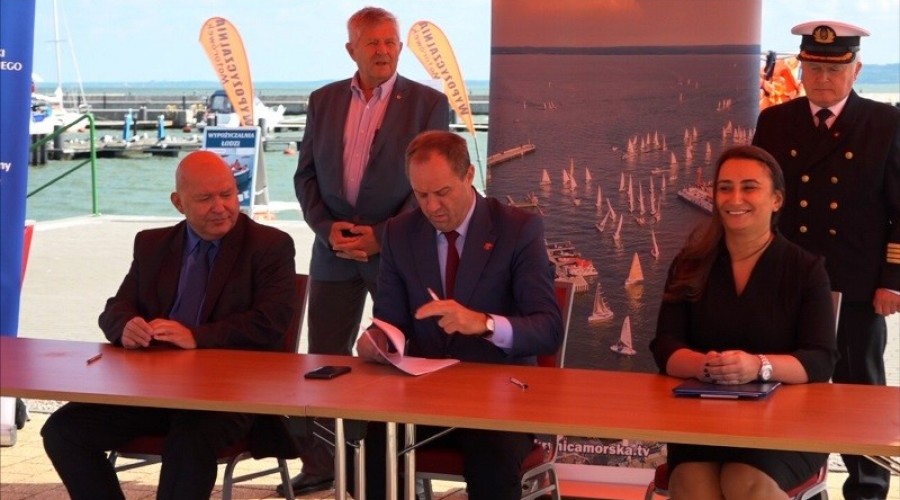 11 mln. złotych na rozbudowę portu w Krynicy Morskiej. (8)