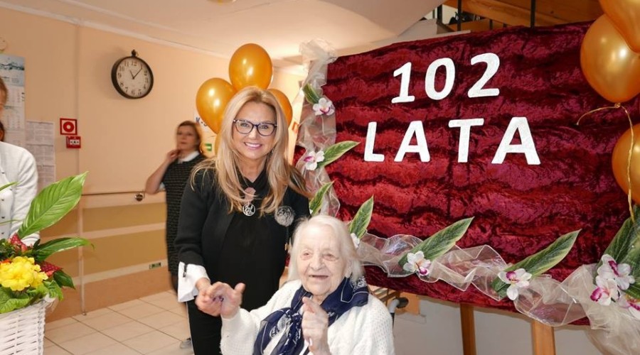dom pomocy 102 urodziny (1)