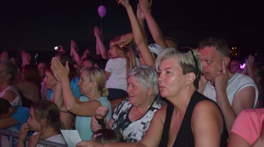 lato na maxxxa stegna (13)