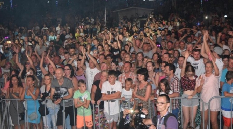 lato na maxxxa stegna (9)