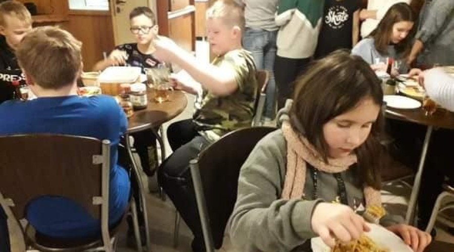 52713859_653486945108149_6113395241547464704_n