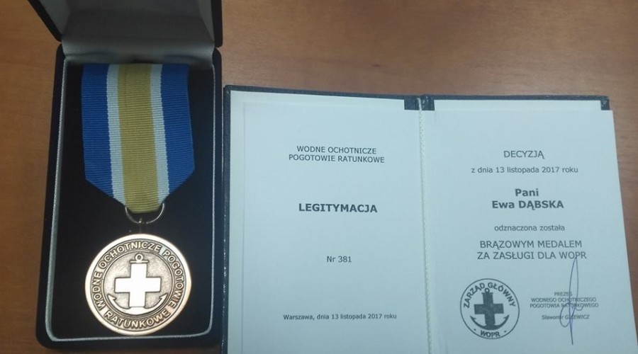 50-lecie WOPR na Ziemi Pomorskiej. Brązowy medal dla Wójt Ewy Dąbskiej  (1) — kopia