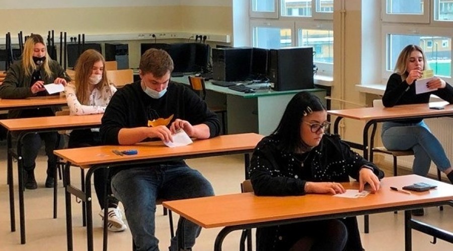 Egzaminy zawodowe w Zespole Szkół   (5)