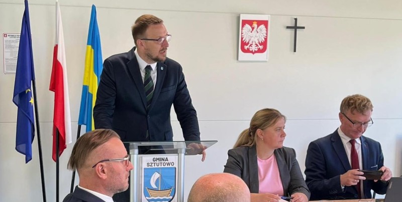 Wójt Gminy Sztutowo z wotum zaufania i absolutorium za 2025 rok
