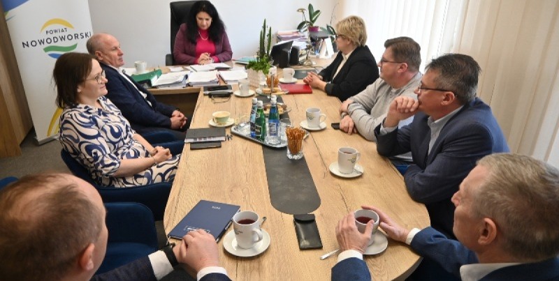 Konwent Samorządów Powiatu Nowodworskiego. Włodarze rozmawiali o inwestycjach, finansach i komunikacji