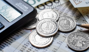 Blisko co trzeci Polak źle ocenia swoją aktualną sytuację finansową [RAPORT]