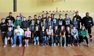 Tujsk. Młodzież zapobiega pożarom. Eliminacje szkolne.