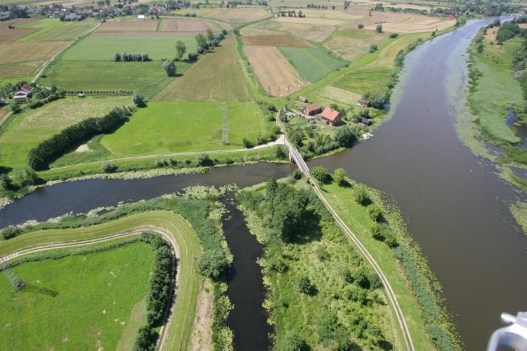 Żuławy. Wody Polskie poszukują wykonawcy wrót sztormowych na rzece Tudze.