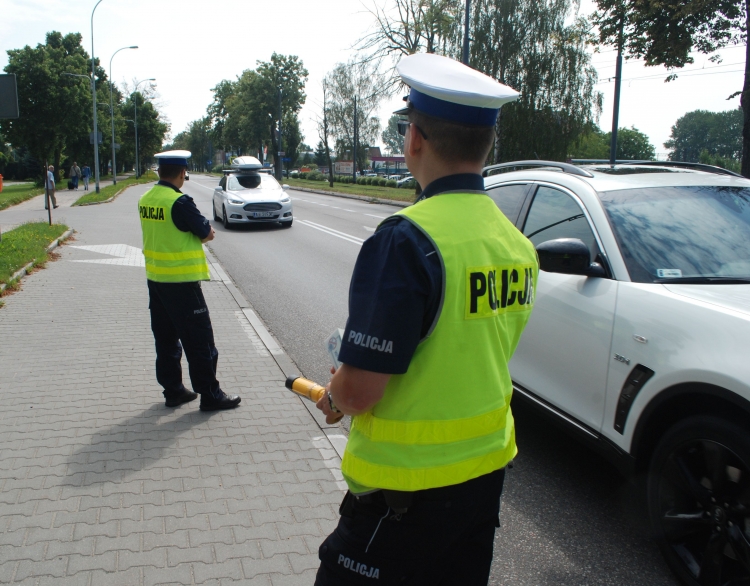 Rozpoczyna się długi weekend majowy. Policja informuje.