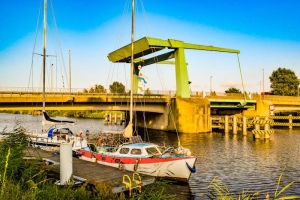 Drewnica. Prowadzone prace na moście. 27 lipca otwarcia mostu nie będzie.