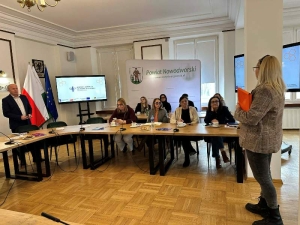 Spotkanie o zakładaniu organizacji pozarządowych w Starostwie Powiatowym w Nowym Dworze Gdańskim