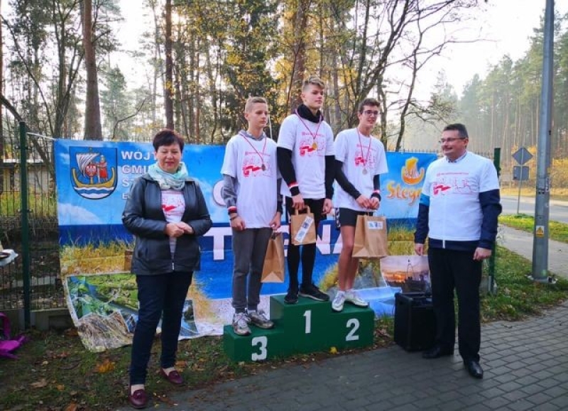 Stegna na sportowo uczciła 100 - rocznicę odzyskania niepodległości. III bieg niepodległościowy - 8.11.2018