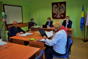 Petycja, statut i sprawozdanie z wykonania budżetu. XX Sesja Rady Gminy Sztutowo.