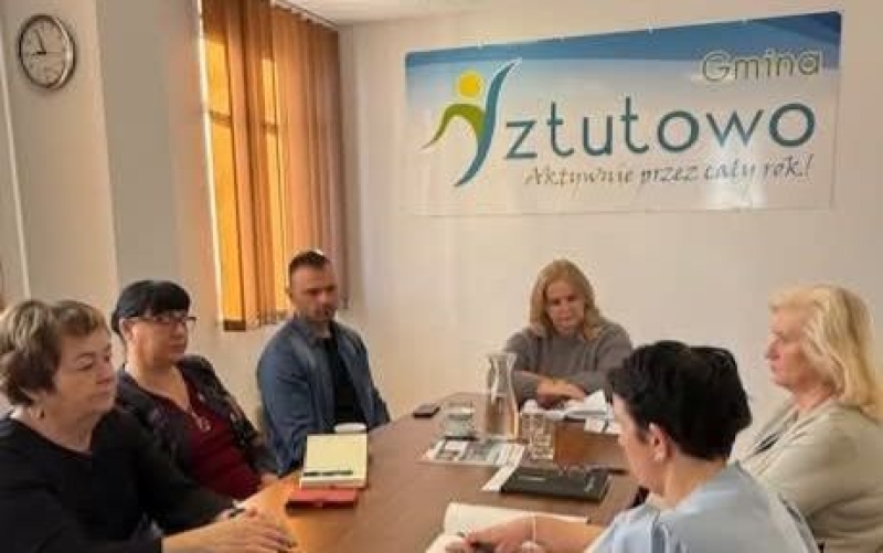 Narada kierowników instytucji w Urzędzie Gminy w Sztutowie. Przed mieszkańcami intensywny kalendarz wydarzeń