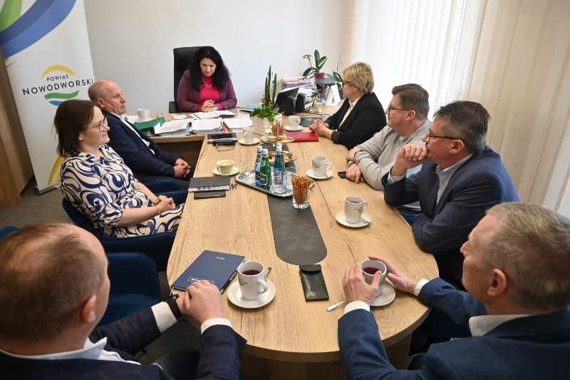 Konwent Samorządów Powiatu Nowodworskiego. Włodarze rozmawiali o inwestycjach, finansach i komunikacji